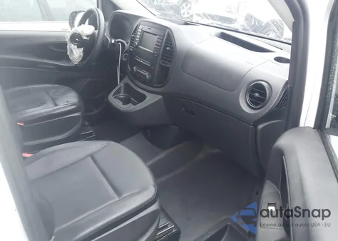 2017 Mercedes-Benz Metris z USA, uszkodzony, nr VIN WD3PG2EA3H3257519